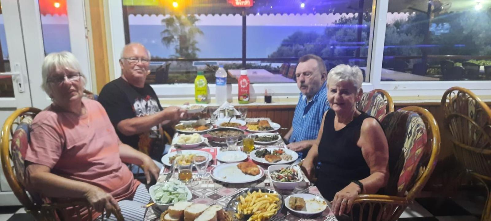 Hotel Schoenberg Kızılot Extérieur photo