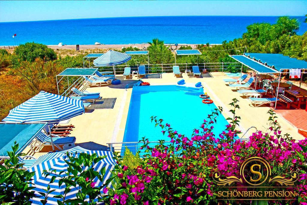 Hotel Schoenberg Kızılot Extérieur photo